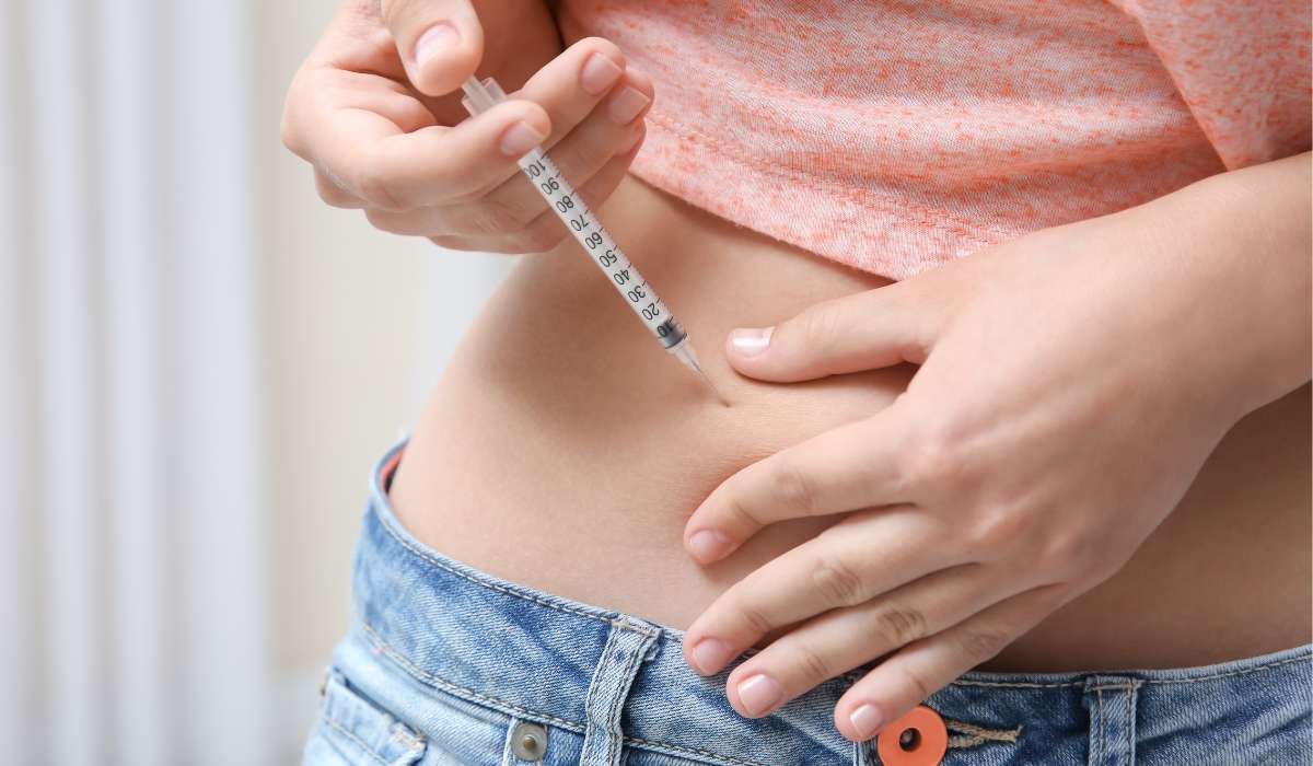 Understanding PCOS and Insulin Resistance 3 A Girl having Insulin-Sensitivity and PCOS. Brisbane Livwewell Clinic.