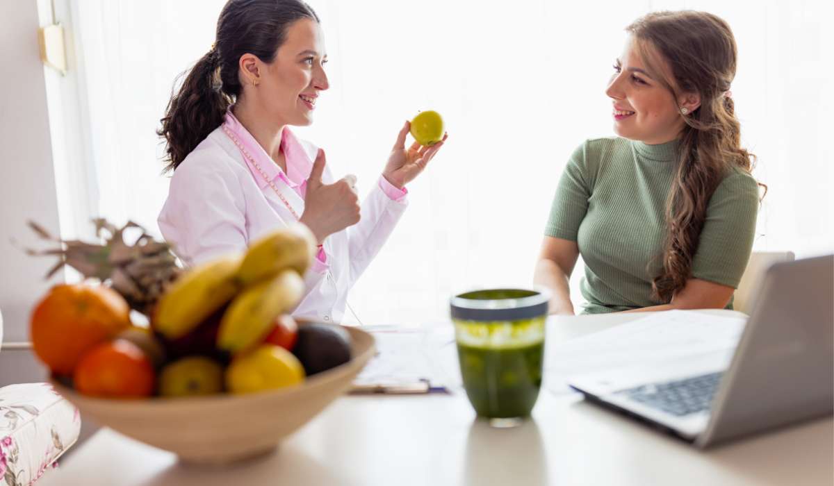 Looking at Luteal Phase Deficiency 2 Dr recommend a a girl Natural Solutions for LPD. Brisbane Livewell Clinic.