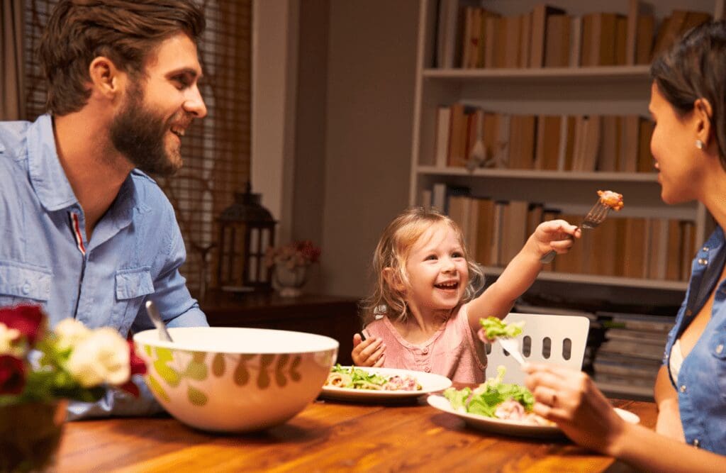 Family eating dinner together. Hypnotherapy for Weight Loss Near Me. Food Allergy Testing. Dietician for Weight Loss. Clinical Nutritionist Carina. Nutritionist Brisbane. Brisbane Livewell Clinic
