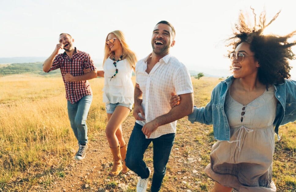 Friends enjoying each other's company. ADHD Naturopath. Hypnotherapy for Alcohol Addiction. Holistic Counselling for Adults Who Feel They Don't Belong. Quit Smoking Hypnotherapy. Brisbane Livewell Clinic