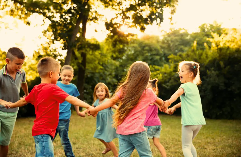 Kids playing in the park. Magic of Bowen Chiropractic. Dietitian for Weight Gain. Childrens Naturopath. Brisbane Livewell Clinic