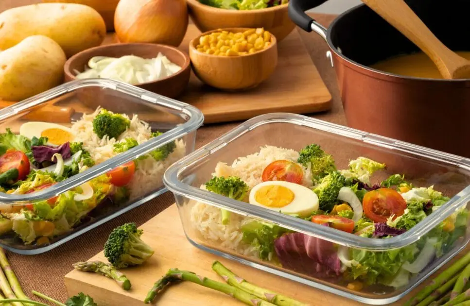 Two containers with nutritious meal. Holistic Approach. Brisbane Livewell Clinic