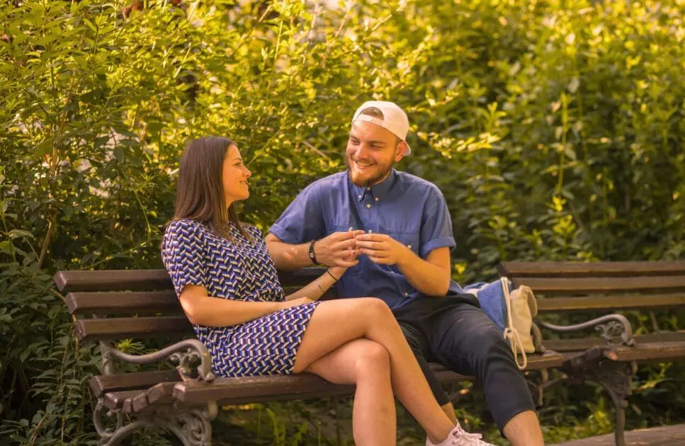 Couple sitting on the park bench. Genetic Methylation Test. Holistic Counselling Brisbane. Brisbane Livewell Clinic